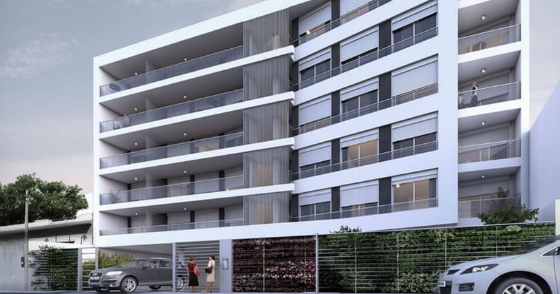 Exterior del edificio MET Moderno carros y personas en el frente